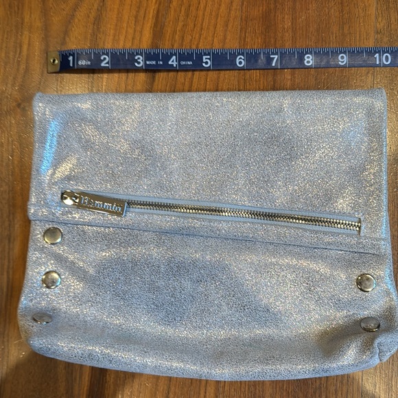 Hammit Silver Leather VIP Crossbody Clutch Shoulder Bag - Picture 13 of 13